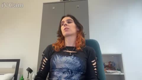 Sally Vae online show from March 27, 9:05 pm