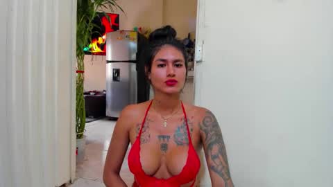 samantha online show from April 27, 4:49 pm