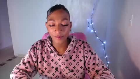 Samy doll online show from April 26, 6:17 pm