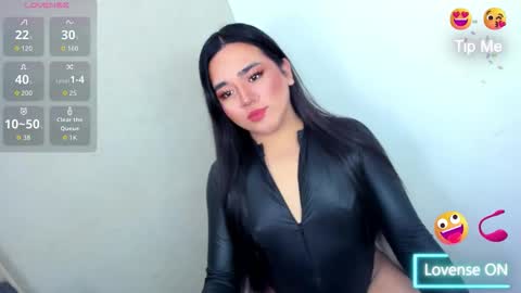 Snapshot of sanyaluxx chatting on October 25, 7:03 am sanyaluxx online show from October 25, 7:03 am