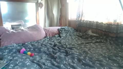 CdSissySarah online show from December 7, 2:52 pm