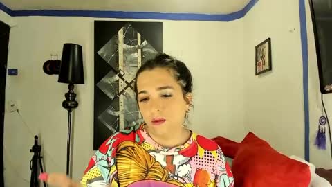  SARAHJEY     online show from April 19, 6:21 pm