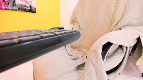 Sara Sofia online show from April 21, 2:51 am