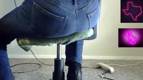 Cait or Caitlin online show from September 20, 7:14 am