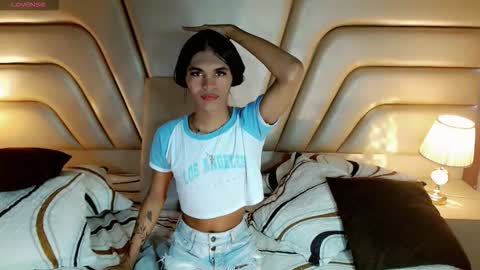 scarlet_fantasyts online show from March 5, 3:17 pm