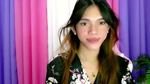 Snapshot of seductive_nessie chatting on October 25, 5:08 pm seductive_nessie online show from October 25, 5:08 pm