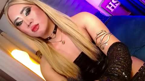 SCARLETTE  online show from April 18, 7:07 pm