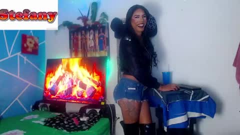 stefany velasquez online show from June 13, 4:56 am