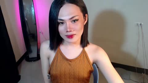 Snapshot of sexy_rc18 chatting on December 10, 5:24 am RC online show from December 10, 5:24 am