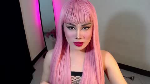 Snapshot of sexy_rc18 chatting on December 12, 10:09 pm RC online show from December 12, 10:09 pm