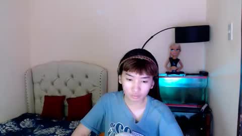 SHANTA FOX  s online show from April 23, 2:19 pm