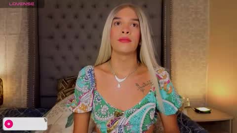 Shantal Jones online show from September 25, 2:07 am