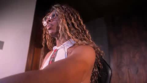 SHAYNA online show from March 7, 11:00 pm