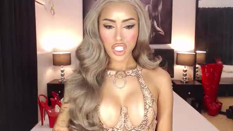 Jenny Hakenson online show from April 21, 8:15 pm