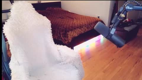 Ashleigh Mak online show from February 27, 9:21 pm