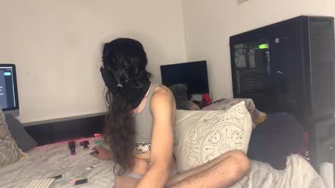 skinny_dior online show from January 18, 2:30 am