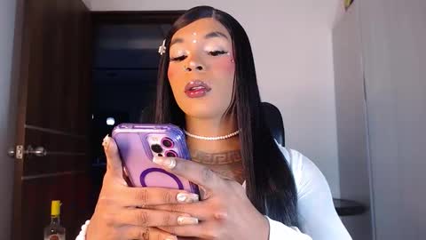 jesica online show from October 11, 8:17 am