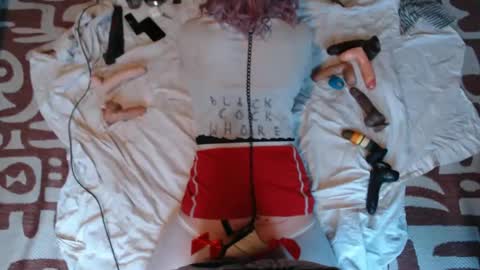 slutgurl_pdx online show from January 1, 5:55 pm