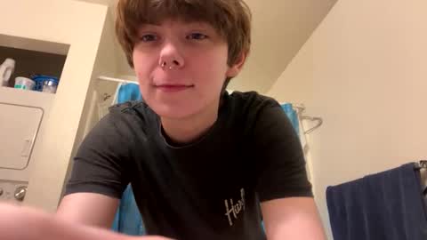 smalltshbigtits online show from November 20, 10:05 am