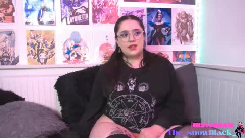 Snow and Bubble online show from February 21, 1:36 pm