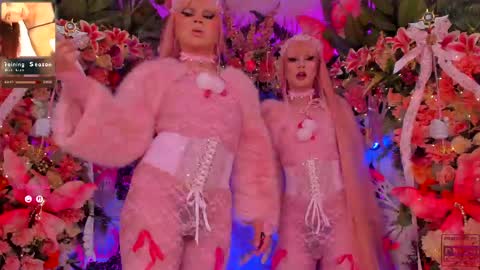  Alison  Sharon  online show from April 19, 4:02 am