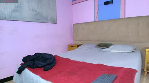 sscarleetth_ online show from April 22, 4:52 am