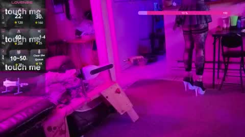 Submissive Slut LOVES adoration online show from February 20, 6:19 am