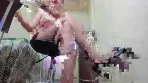 stefania online show from April 11, 7:45 am