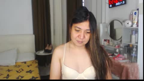 Stella online show from April 15, 4:51 am