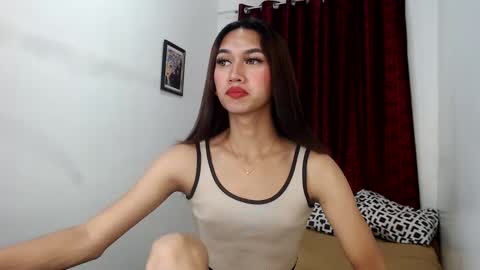 Snapshot of stonehard_sophia chatting on January 21, 2:55 pm Cute Sophia online show from January 21, 2:55 pm