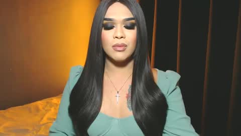 Snapshot of suckablecockoffreya chatting on January 10, 5:13 pm JADE ELYSE online show from January 10, 5:13 pm