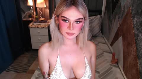 CARMINA online show from April 11, 11:30 pm