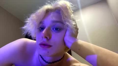 Snapshot of susan228 chatting on February 27, 1:16 am Vladiva online show from February 27, 1:16 am