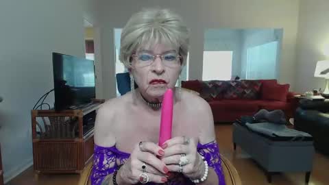 sexualsusan online show from September 24, 5:41 pm
