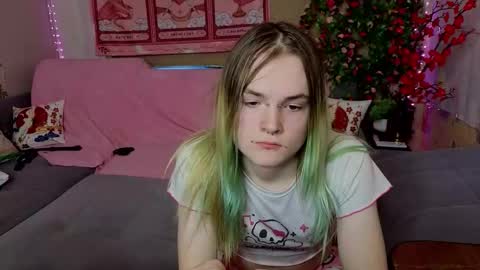 Haeyang  Torry online show from March 6, 7:25 am