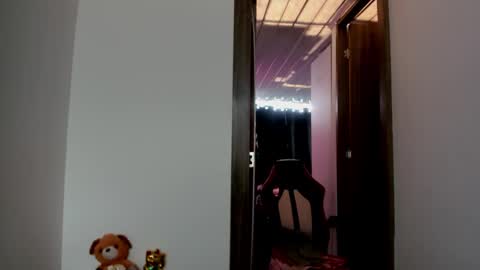 sweet__suck69bitch online show from February 6, 8:34 pm