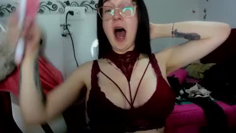 sweet__suck69bitch online show from June 21, 3:42 am