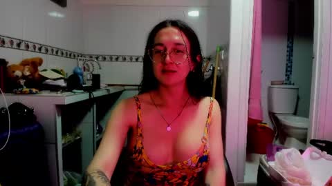 sweet__suck69bitch online show from July 28, 4:41 am