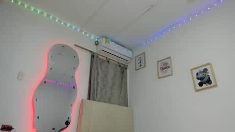 Snapshot of sweet_angelicaxxx chatting on October 23, 1:48 pm sweet_angelicaxxx online show from October 23, 1:48 pm
