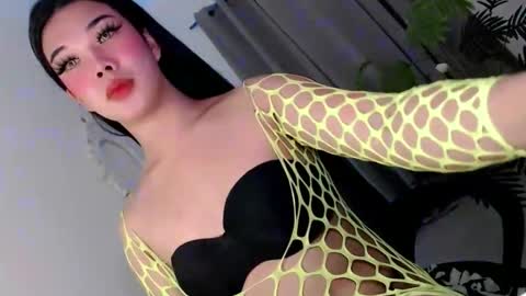 sweet_katrina69 online show from February 15, 9:52 am