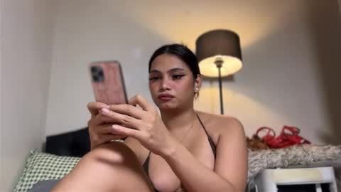 Snapshot of sweet_scarllet12 chatting on October 22, 2:52 pm SCARLLET online show from October 22, 2:52 pm