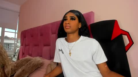 sweet_stacie online show from January 7, 1:43 pm