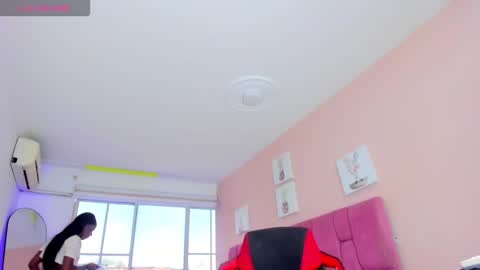 sweet_stacie online show from February 12, 1:50 pm