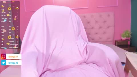 Yeileen online show from November 21, 6:42 pm