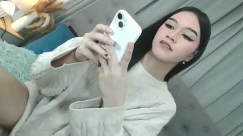 sweet_tatiana28 online show from April 15, 4:01 pm