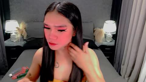 bea takashi  online show from March 4, 9:25 am