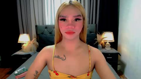 bea takashi  online show from April 22, 9:49 am