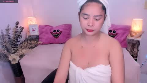 Snapshot of sweetfuckingqueen chatting on September 28, 9:36 pm janelle online show from September 28, 9:36 pm