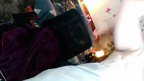 May online show from April 16, 10:01 pm