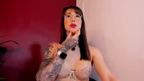 karin paz online show from February 14, 1:46 am